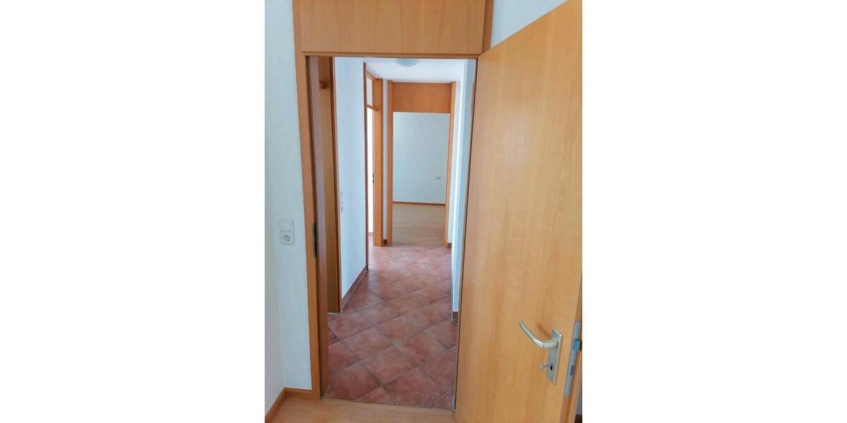 Etagenwohnung Illingen - 3.5 Zimmer, 80 m&sup2;, 310.000&euro; | Angebot:26135566