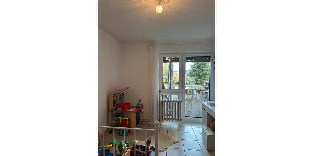 Etagenwohnung Birkenfeld - 3 Zimmer, 100 m&sup2;, 1.250&euro; | Angebot:25379685