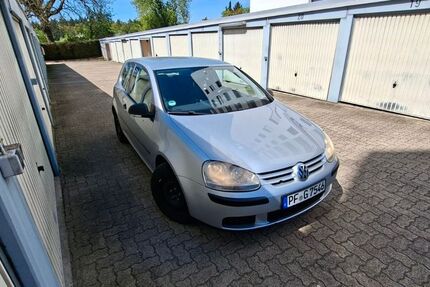 VW Golf 210.000 km 2.250 &euro; Neulingen 75245