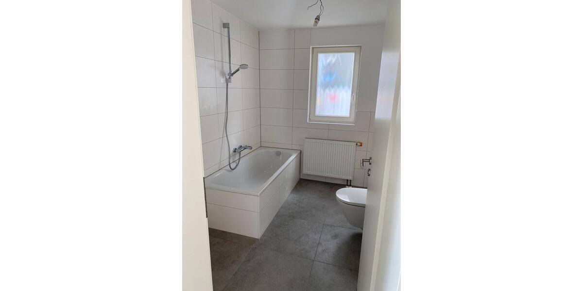 Erdgeschoßwohnung Wildberg - 3 Zimmer, 94 m&sup2;, 915&euro; | Angebot:25477862