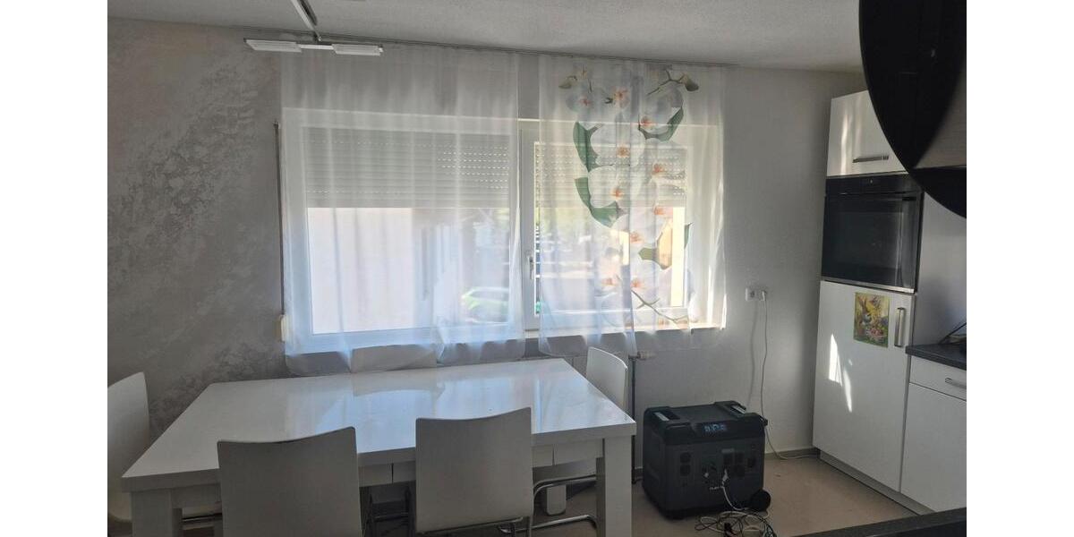 Erdgeschoßwohnung Neuenbürg - 1 Zimmer, 100 m&sup2;, 1.600&euro; | Angebot:26400950
