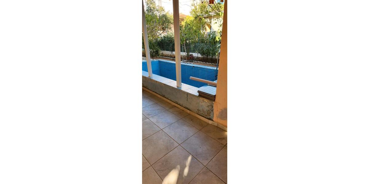 Einfamilienhaus Gerlingen - 12 Zimmer, 350 m&sup2;, 350.000&euro; | Angebot:26691398