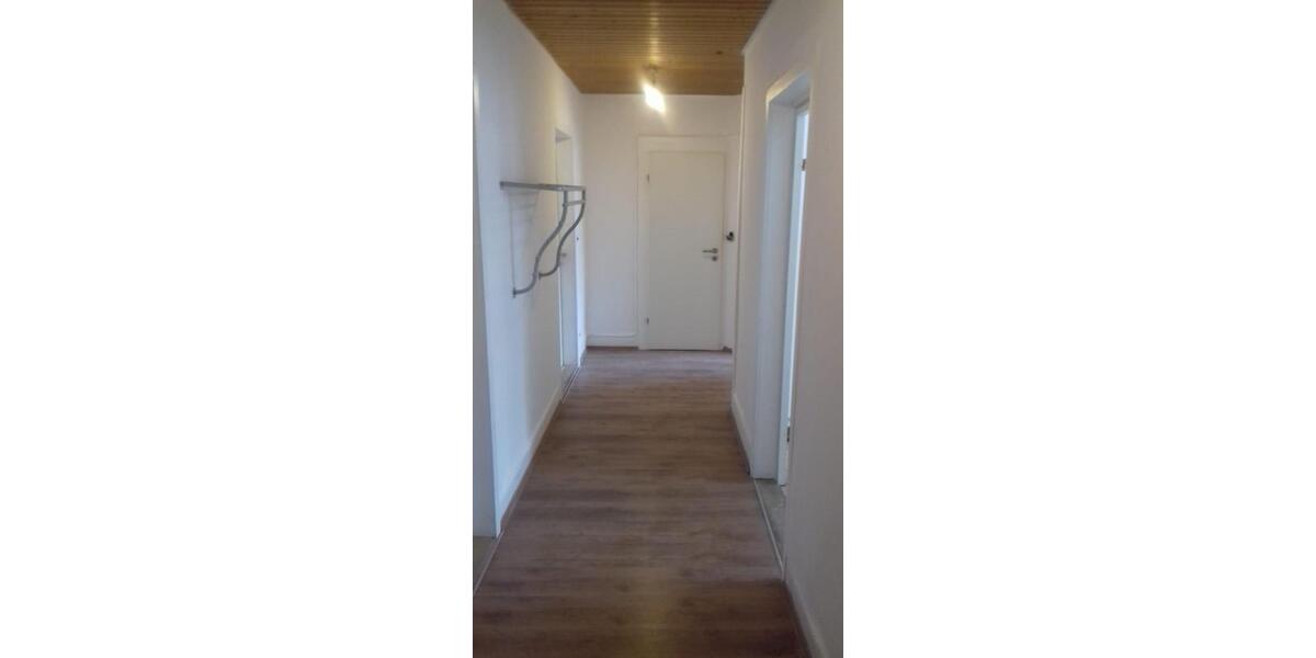 Etagenwohnung Pforzheim Nordstadt - 3 Zimmer, 80 m&sup2;, 960&euro; | Angebot:25433240