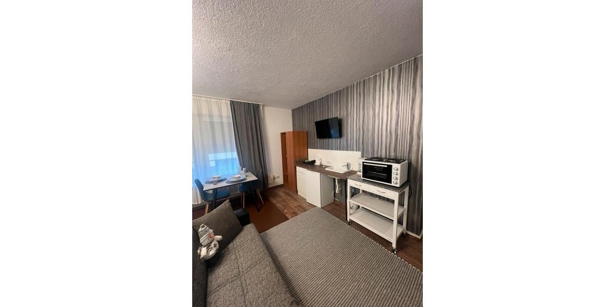 Etagenwohnung Pforzheim - 1 Zimmer, 20 m&sup2;, 900&euro; | Angebot:26136000