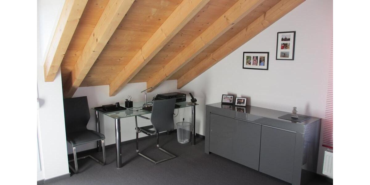 Penthouse-Wohnung in Traumlage mit Panoramablick 3.5 zimmer