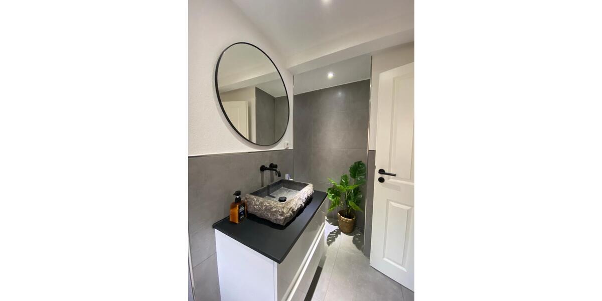 Doppelhaushälfte Calw - 7 Zimmer, 150 m&sup2;, 375.000&euro; | Angebot:25805337