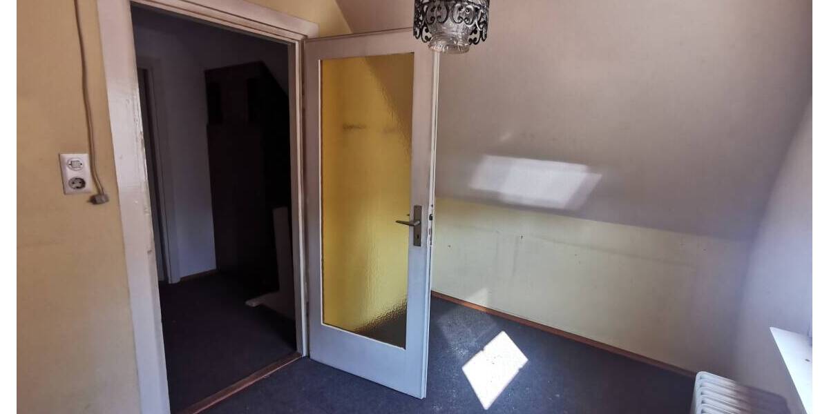 Mehrfamilienhaus, Wohnhaus Pforzheim Nordstadt - 4 Zimmer, 95 m&sup2;, 149.000&euro; | Angebot:26476203