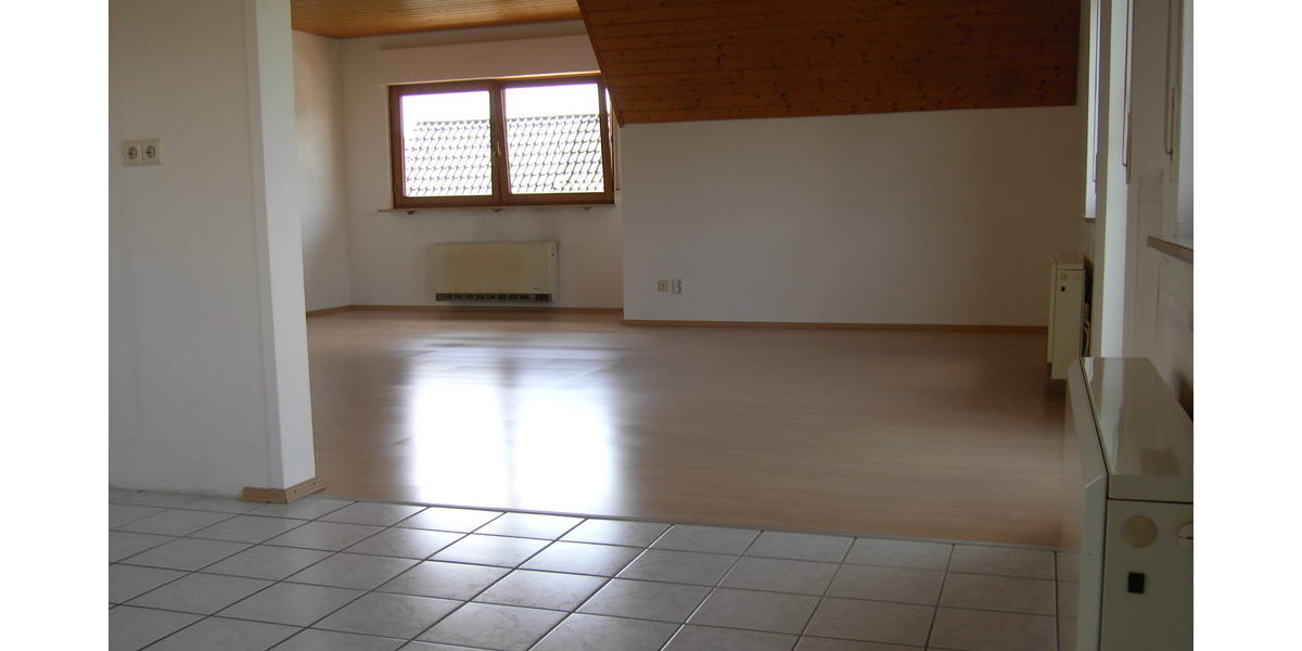 71120 Grafenau : attraktive, charmante und sonnige 5 Zimmer-Maisonette DG-Wohnung mit vielen Möglich - 5- Grafenau | Angebot:27162082