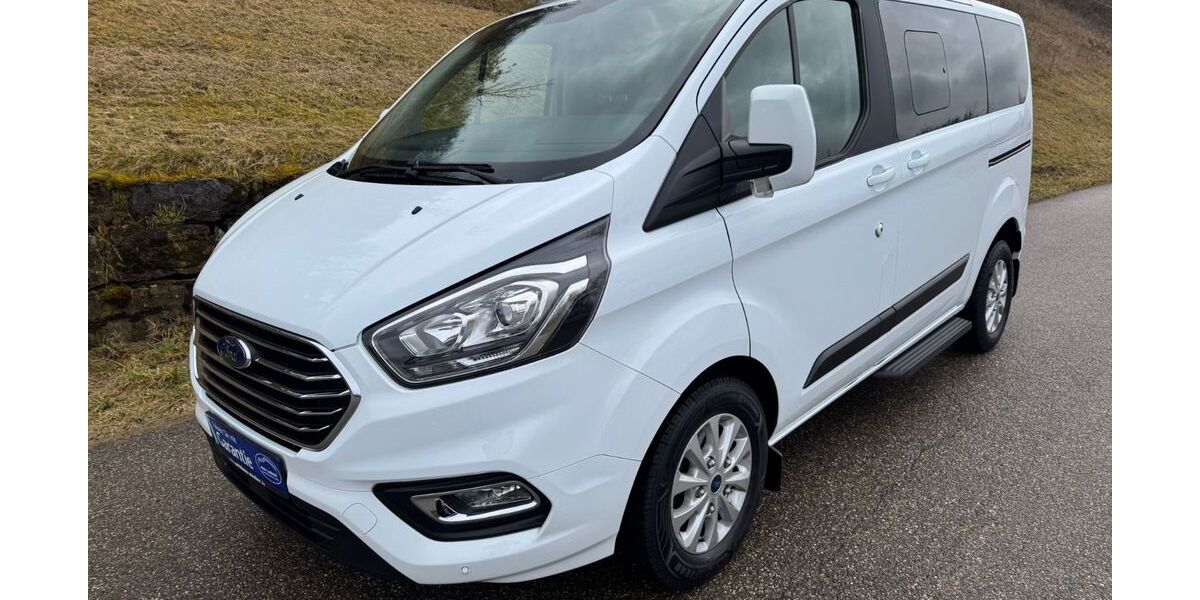 Ford Tourneo Custom 83.000 km 30.999 &euro; Leonberg 71229