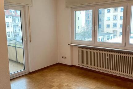 Wohnung Karlsruhe Südstadt - 3 Zimmer, 81 m&sup2;, 780&euro; | Angebot:26464134