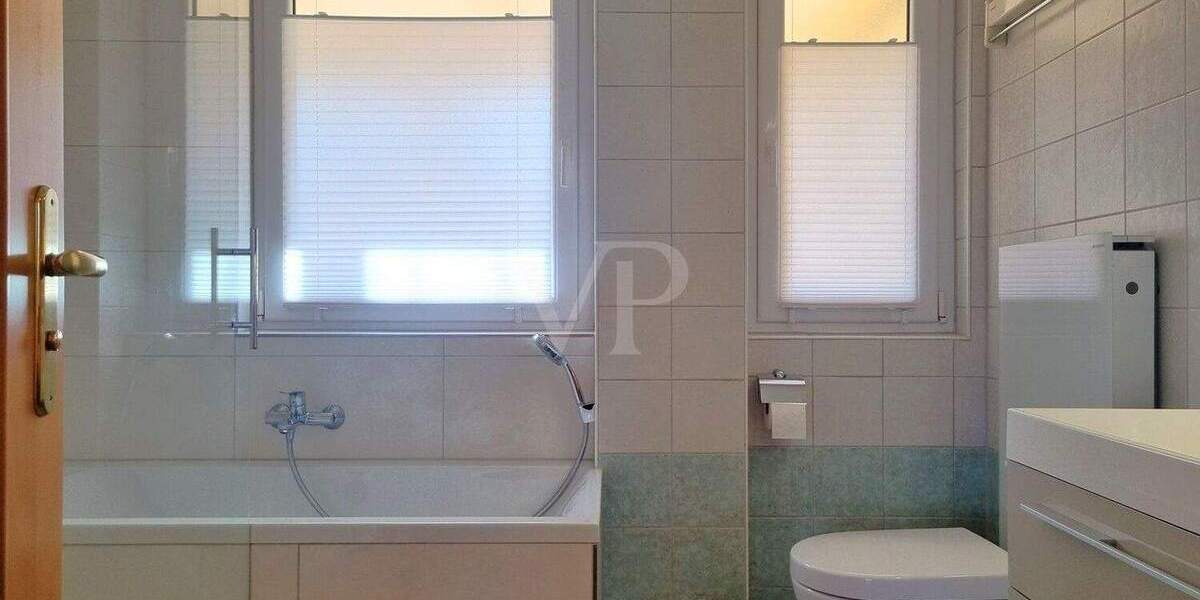 Mehrfamilienhaus, Wohnhaus Pforzheim Sonnenhof - 9 Zimmer, 236 m&sup2;, 795.000&euro; | Angebot:25800307