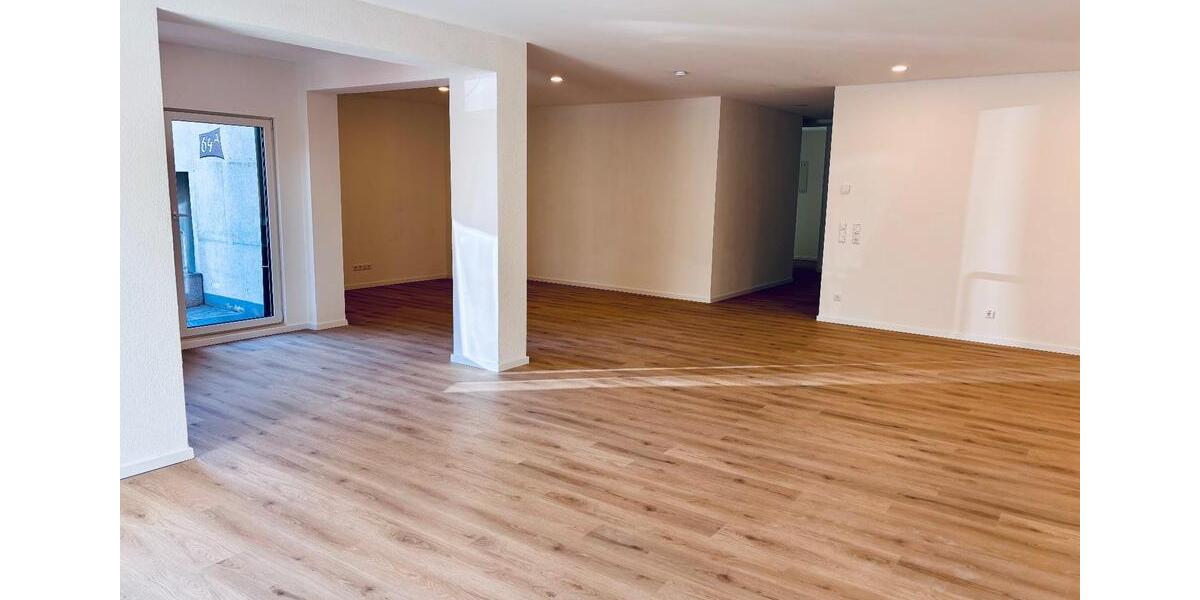 Erdgeschoßwohnung Karlsbad - 3 Zimmer, 152 m&sup2;, 1.150&euro; | Angebot:26326759