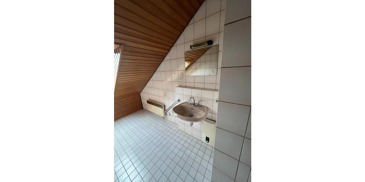 Dachgeschoßwohnung Pfinztal - 1 Zimmer, 43 m&sup2;, 510&euro; | Angebot:25768038