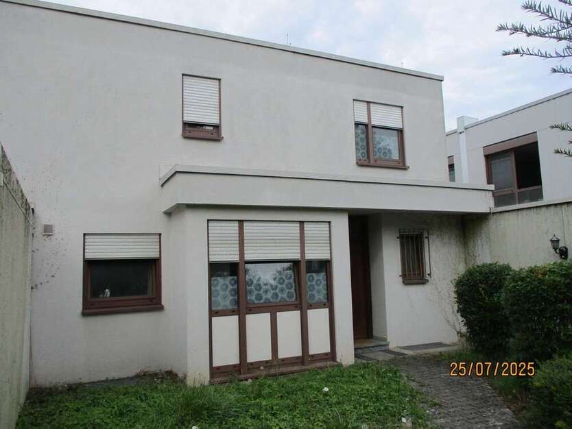 Haus zum Mieten in Bietigheim-Bissingen 2.379 € 183 m²