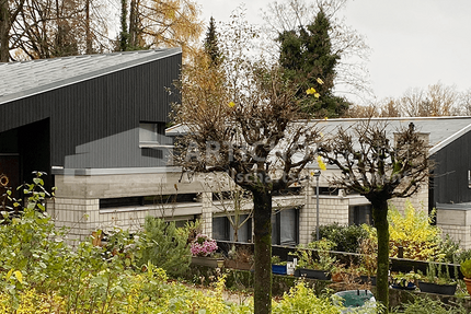 Haus zum Kaufen in Karlsruhe 650.000 € 209 m² 6.5 zimmer