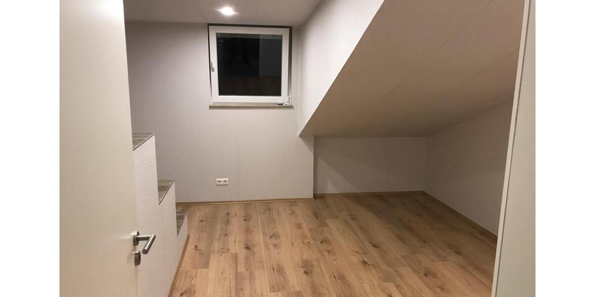 Dachgeschoßwohnung Malsch - 2 Zimmer, 55 m&sup2;, 760&euro; | Angebot:25426037