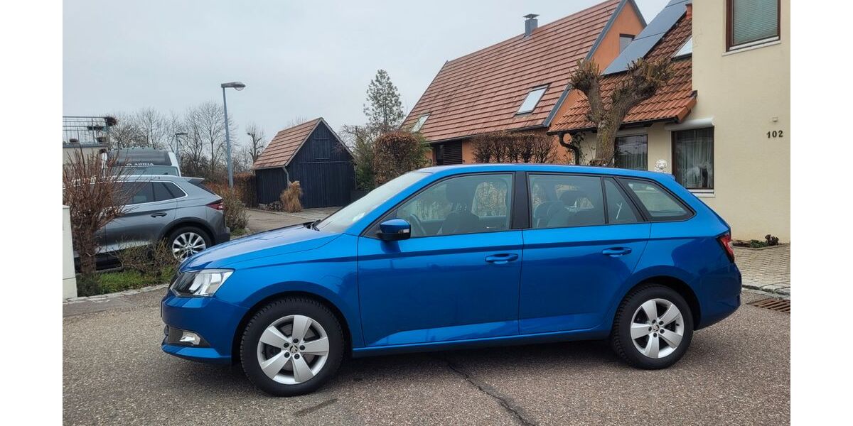 Skoda Fabia 103.500 km 9.450 &euro; Leonberg 71229