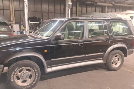 Ford Explorer 101.052 km 4.200 &euro; Karlsruhe 76137