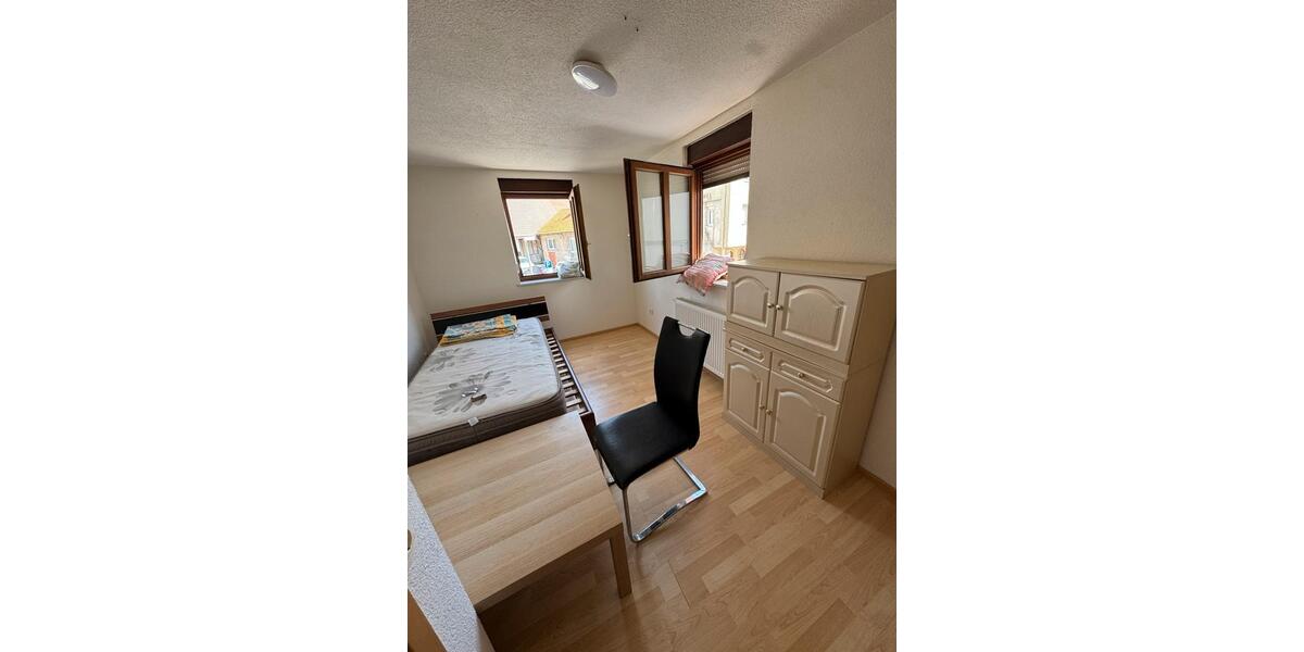 Etagenwohnung Oberderdingen - 1 Zimmer, 15 m&sup2;, 500&euro; | Angebot:26337359