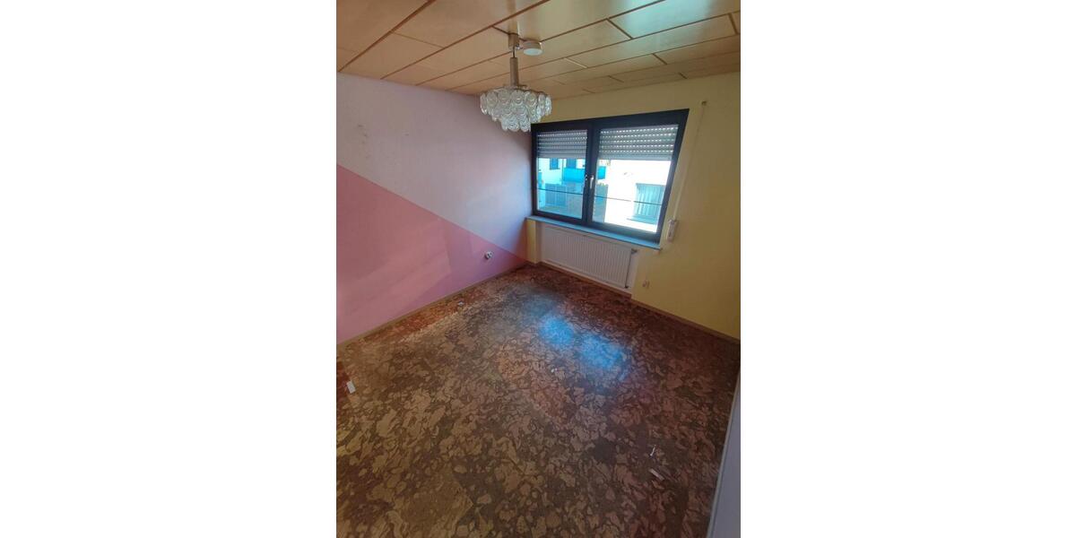 Doppelhaushälfte Leonberg - 6 Zimmer, 146 m&sup2;, 550.000&euro; | Angebot:25565135