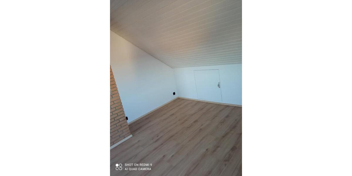 Dachgeschoßwohnung Pforzheim Eutingen - 2 Zimmer, 47 m&sup2;, 470&euro; | Angebot:26403097