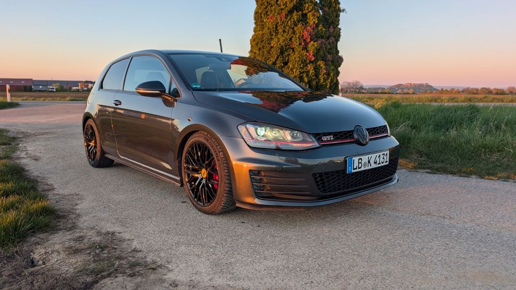 VW Golf 124.780 km 14.500 &euro; Schwieberdingen 71701