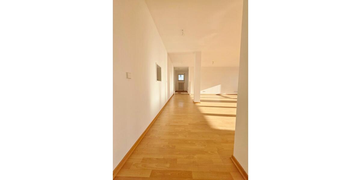 Erdgeschoßwohnung Karlsruhe Südstadt - 4 Zimmer, 132 m&sup2;, 1.750&euro; | Angebot:25447008