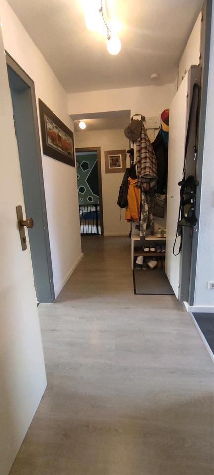 helle 3-Zimmer Erdgeschoss Wohnung mit Garage