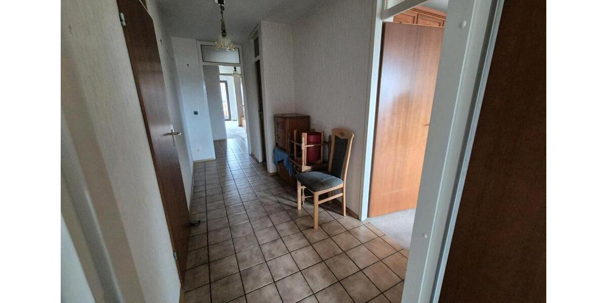 Etagenwohnung Pforzheim Nordstadt - 3.5 Zimmer, 93 m&sup2;, 248.000&euro; | Angebot:25932904