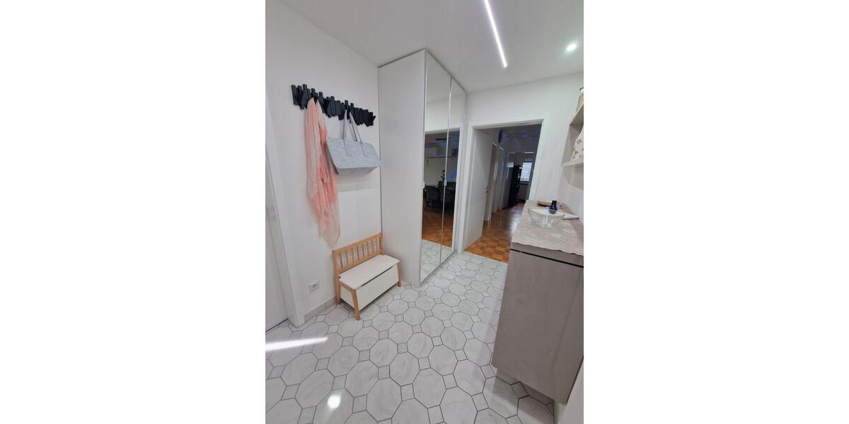 Dachgeschoßwohnung Tiefenbronn - 3 Zimmer, 75 m&sup2;, 269.000&euro; | Angebot:26032041