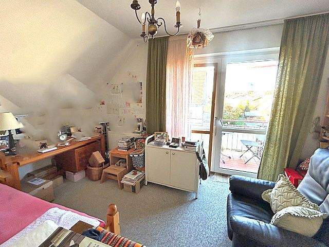 Große 4,5 Zimmerwohnung mit 2 Balkonen in Birkenfeld 4 zimmer