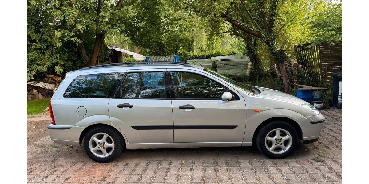 Ford Focus 118.090 km 1.950 &euro; Karlsruhe 76189