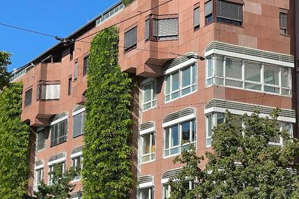 ### Geschmackvolles großzügiges Wohnen am Kronenplatz ### 4.5 zimmer