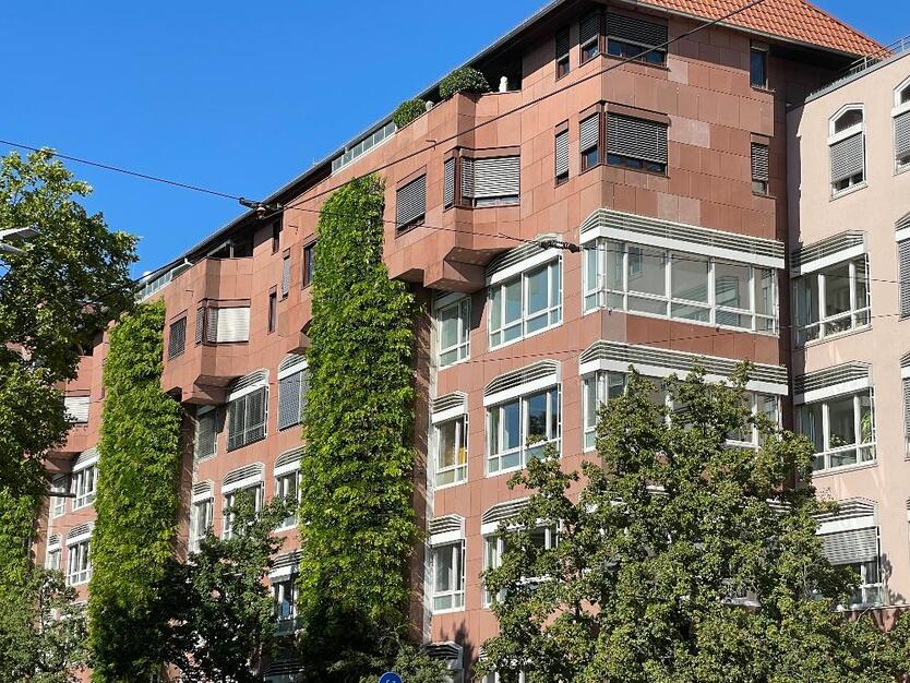 ### Geschmackvolles großzügiges Wohnen am Kronenplatz ### 4.5 zimmer