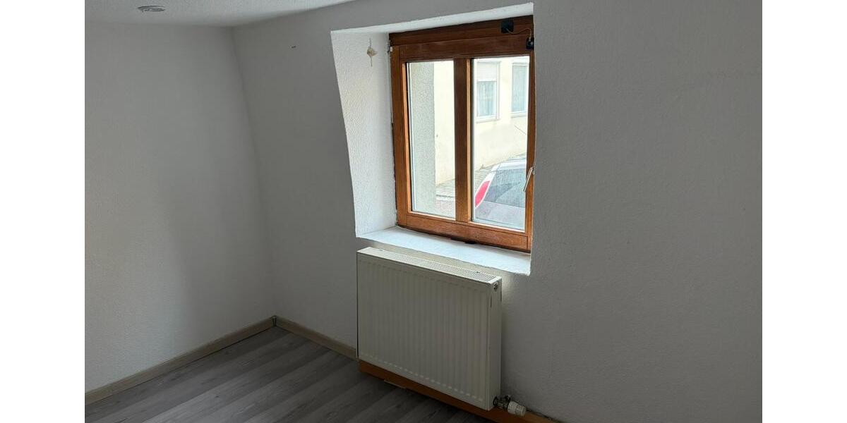 Einfamilienhaus Markgröningen - 5 Zimmer, 105 m&sup2;, 1.150&euro; | Angebot:25403160