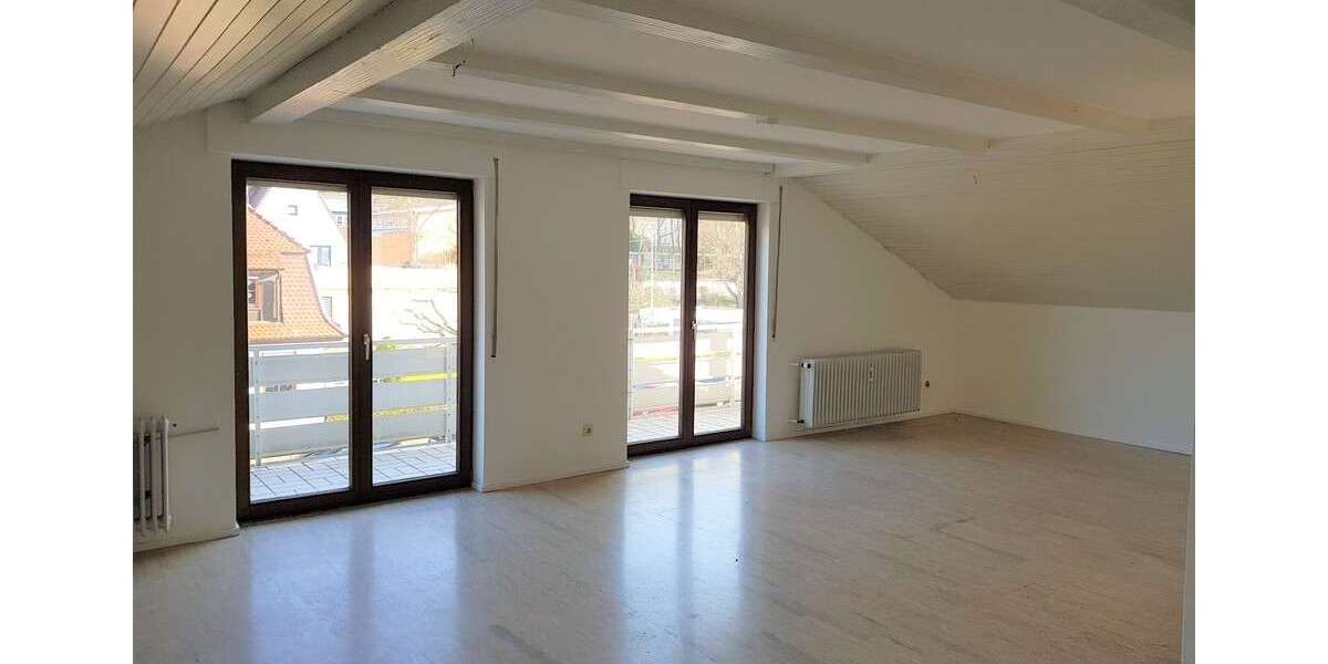 Etagenwohnung Pforzheim Buckenberg - 2.5 Zimmer, 78 m&sup2;, 770&euro; | Angebot:26863352