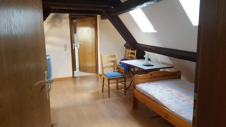 Dachgeschoßwohnung Weil der Stadt - 3 Zimmer, 1.050&euro; | Angebot:26145044