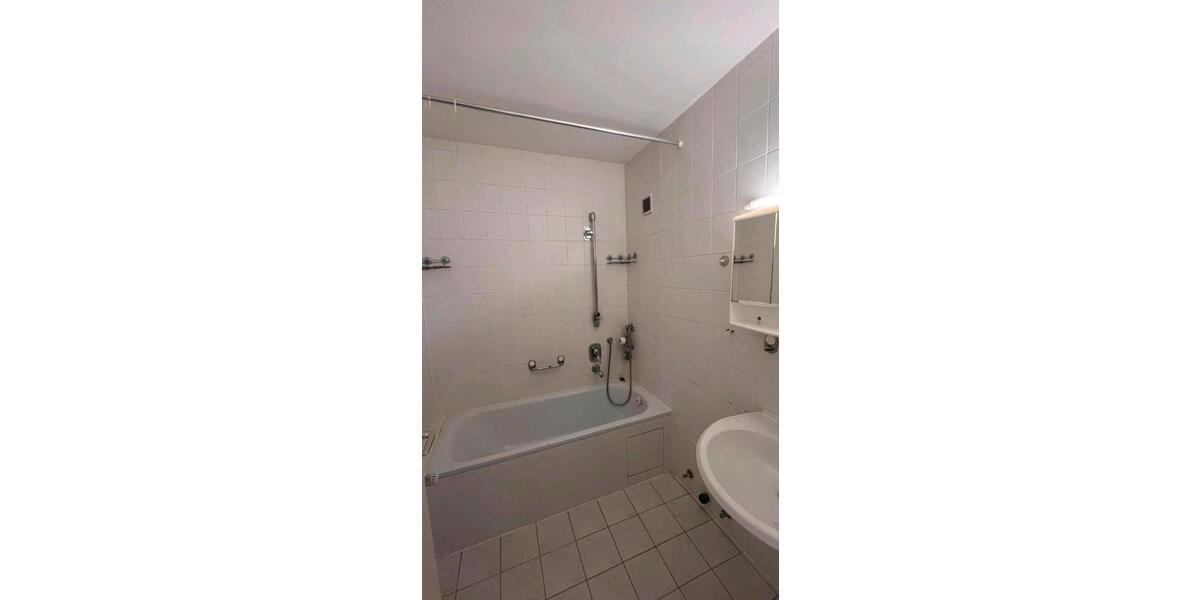 Etagenwohnung Sindelfingen Sindelfingen (Stadt) - 3 Zimmer, 73 m&sup2;, 260.000&euro; | Angebot:26226477