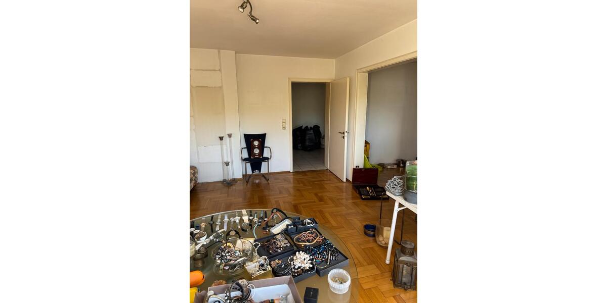 Etagenwohnung Karlsruhe Beiertheim-Bulach - 3 Zimmer, 96 m&sup2;, 1.200&euro; | Angebot:26464815