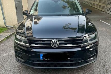 VW Tiguan 86.500 km 22.900 € Sindelfingen 71067