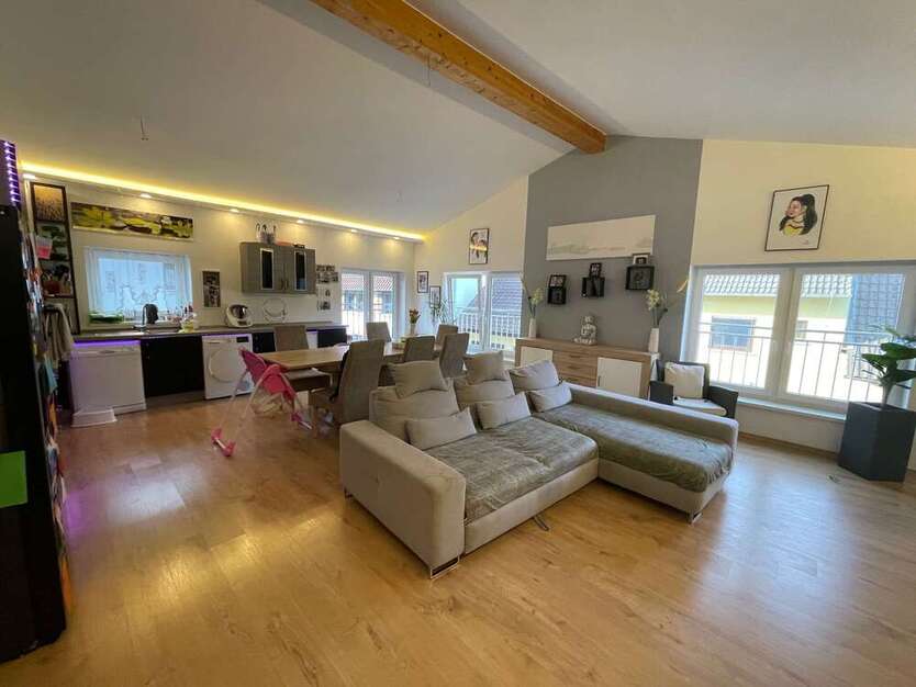 Wohnung zum Kaufen in Bruchsal-Helmsheim 315.000 € 96 m² 3 zimmer