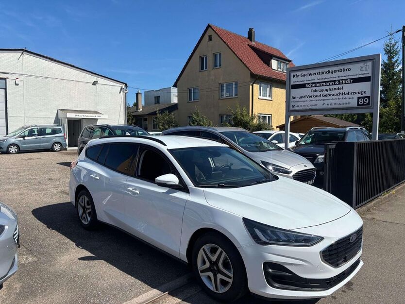 Ford Focus 144.000 km 13.501 € Korntal-Münchingen 70825