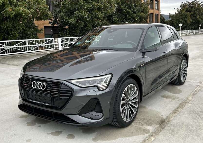 Audi e-tron 48.284 km 41.900 € Ettlingen 76275