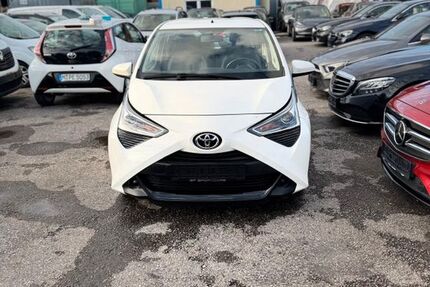 Toyota Aygo (X) 74.600 km 8.600 € Sindelfingen 71065