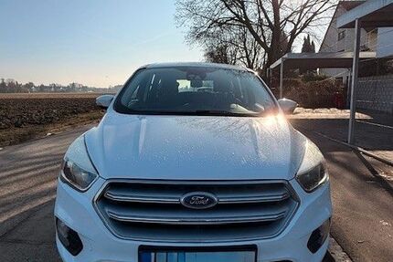 Ford Kuga 119.000 km 9.300 &euro; Pfinztal 76327