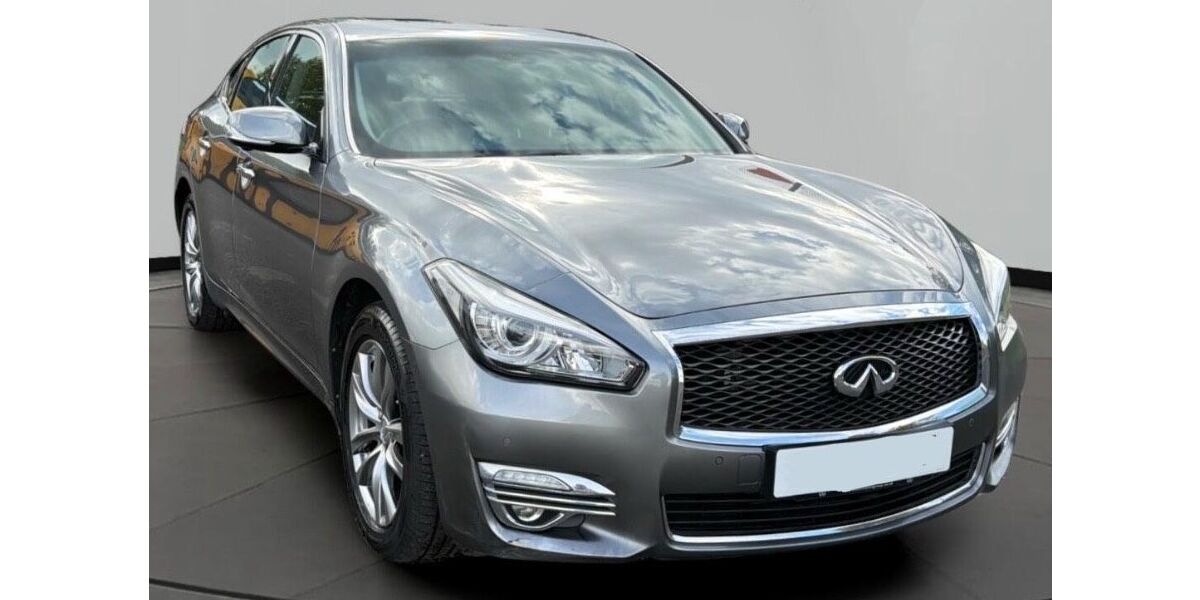 INFINITI Q70 235.000 km 15.000 &euro; Karlsruhe 76189