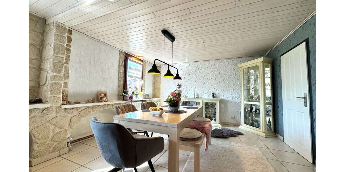 Einfamilienhaus Pforzheim Eutingen - 7 Zimmer, 176 m&sup2;, 469.000&euro; | Angebot:22356246