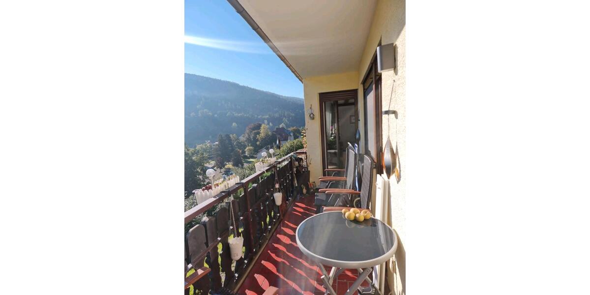 4 Zimmer plus 1 Zimmer im Dachgeschoss 4 zimmer