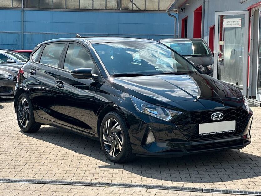 i20