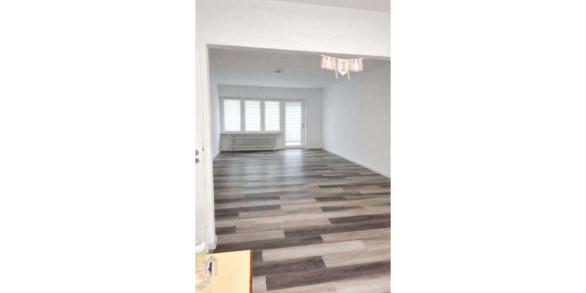 Etagenwohnung Karlsruhe Wettersbach - 3 Zimmer, 94 m&sup2;, 1.200&euro; | Angebot:26493798